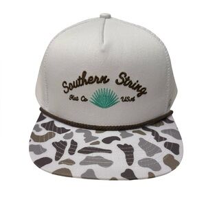 NWOT Southern String Hat Co. Camo/Mesh SnapBack hat.